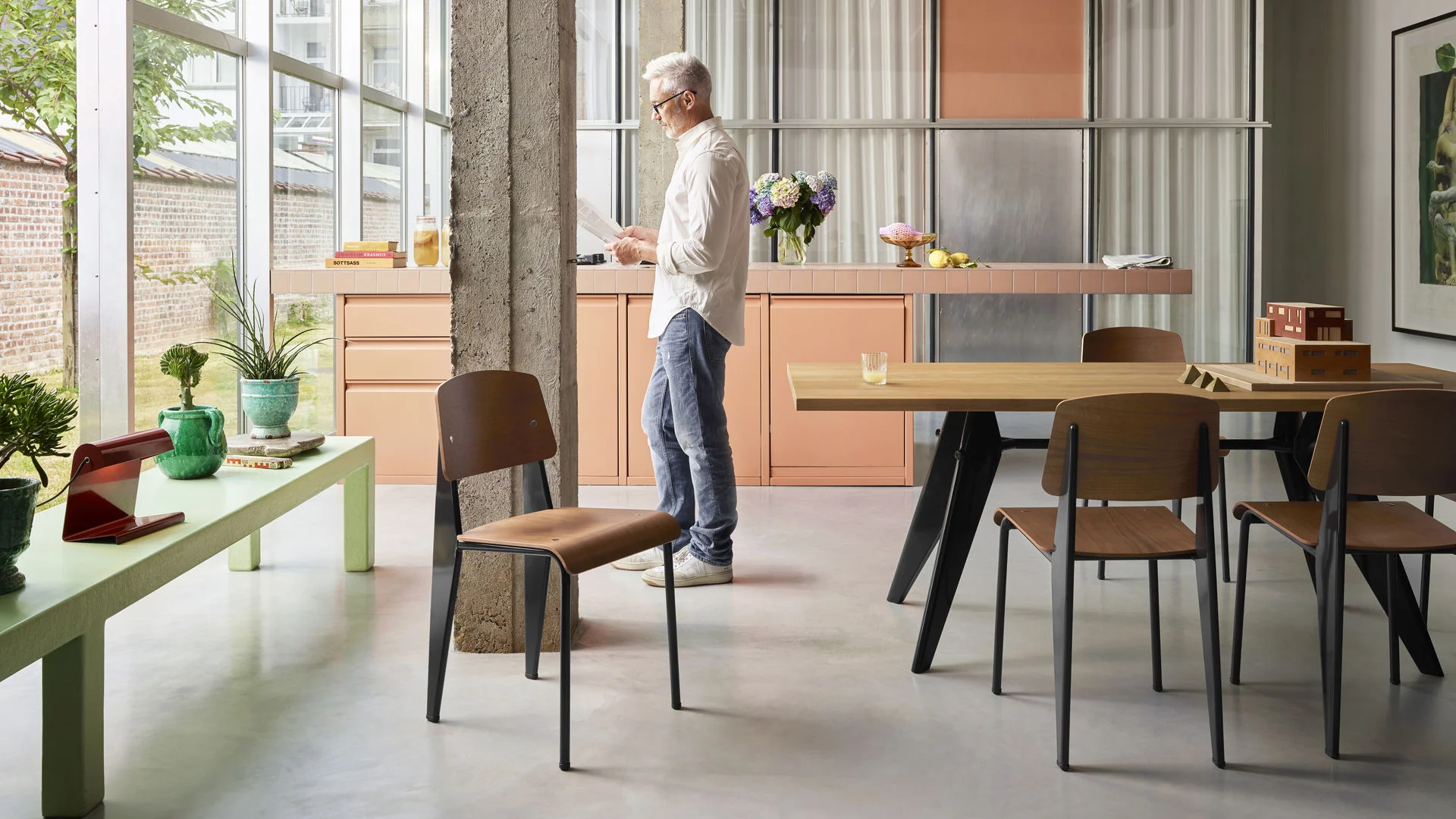 Lorem ipsum tepum dolores.